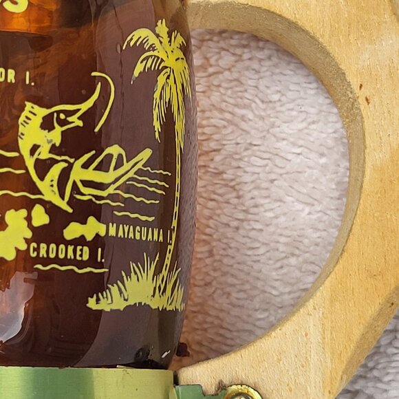 VTG Siesta Ware Brown Glass Barrel 5.5" Mug Wood Handle Bahama Islands RARE GUC - Picture 3 of 13